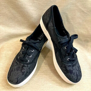 KEDS  Sz 10 Triple Cvo Festival Dream Foam Insoles Lace Up Lace Sneakers NWOT